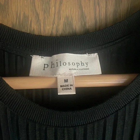 Black‎ philosophy pleated top M - Picture 3 of 5